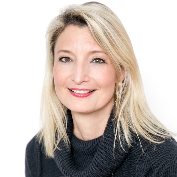 Meet your Posher, Lynne - Picture 1 of 2